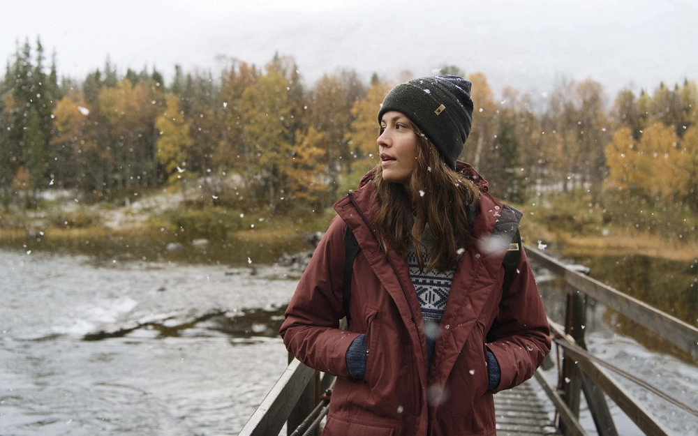 Kiruna Lite Parka W, kolor: 352-Marron.