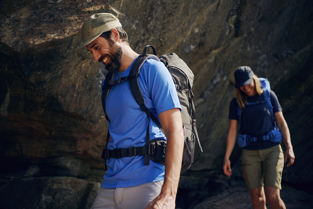 Abisko Mesh Cap, kolor: 622 - Light Olive + 555 - Dark Navy