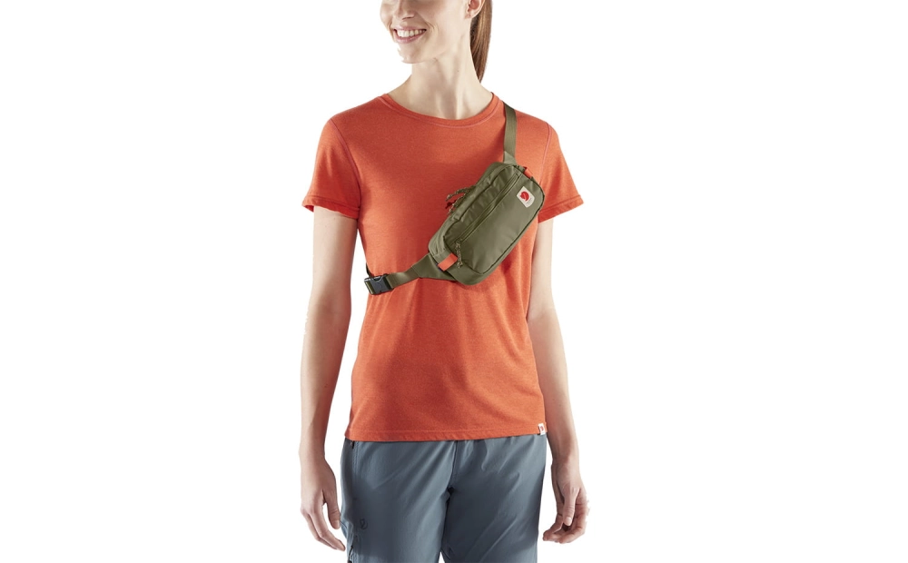 Fjallraven_High_Coast_Hip_Pack_kolor_620_Green_3.jpg