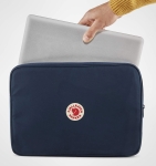etui_Fjallraven_Kanken_Laptop_Case_15_kolor_560_Navy_5.jpg