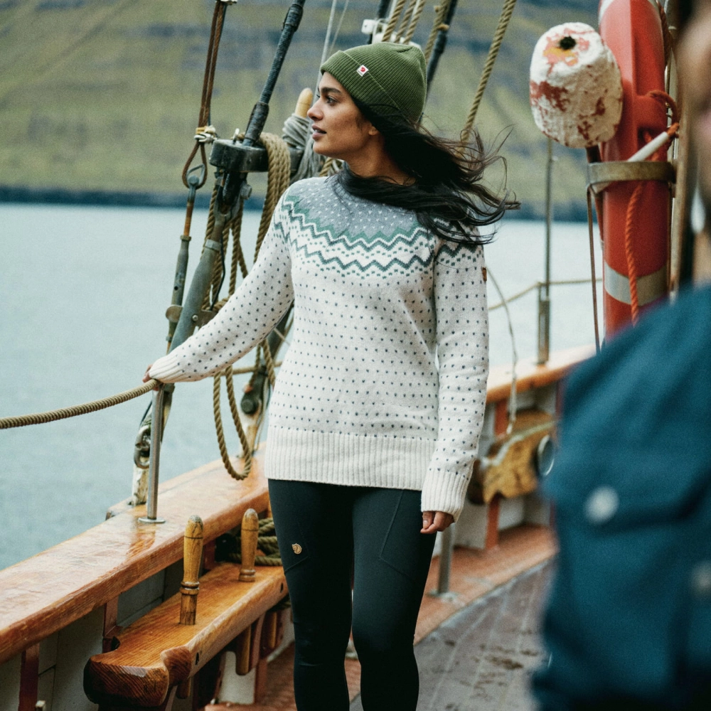 Ovik Knit Sweater W