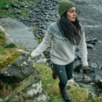 Ovik Knit Sweater W