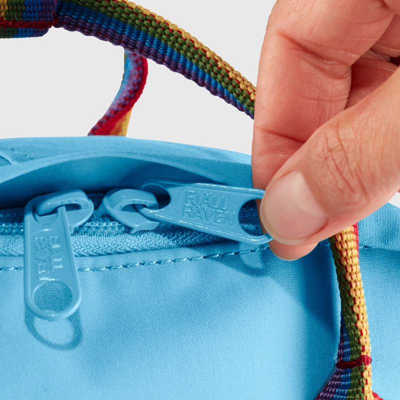 Fjallraven_Kanken_Rainbow_Mini_3.webp