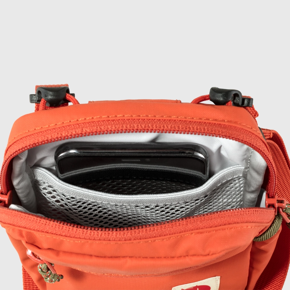 High Coast Pocket, kolor: 333 - Rowan Red
