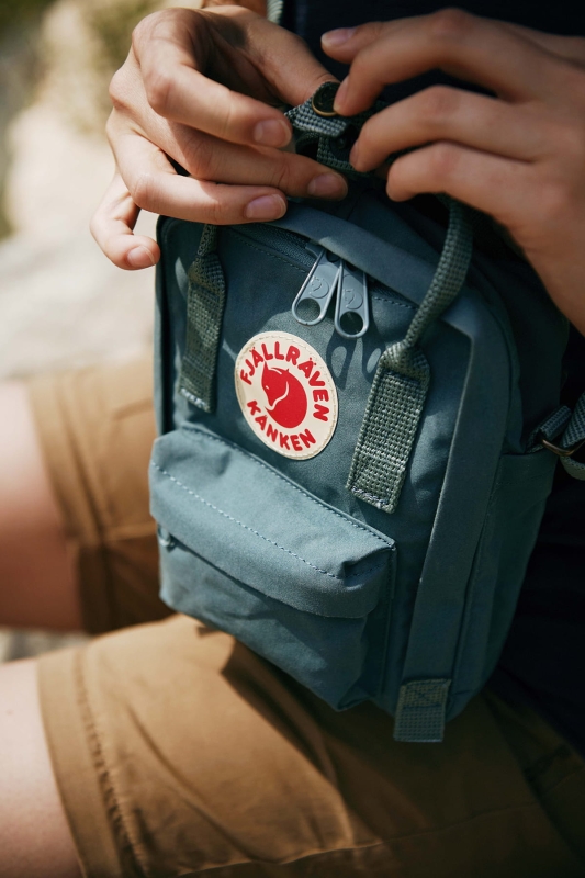 Kanken Sling, kolor: 664 - Frost Green - zdjęcie poglądowe