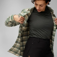 Singi Fjall Shirt W, kolor: 614-113 - Patina Green / Chalk White