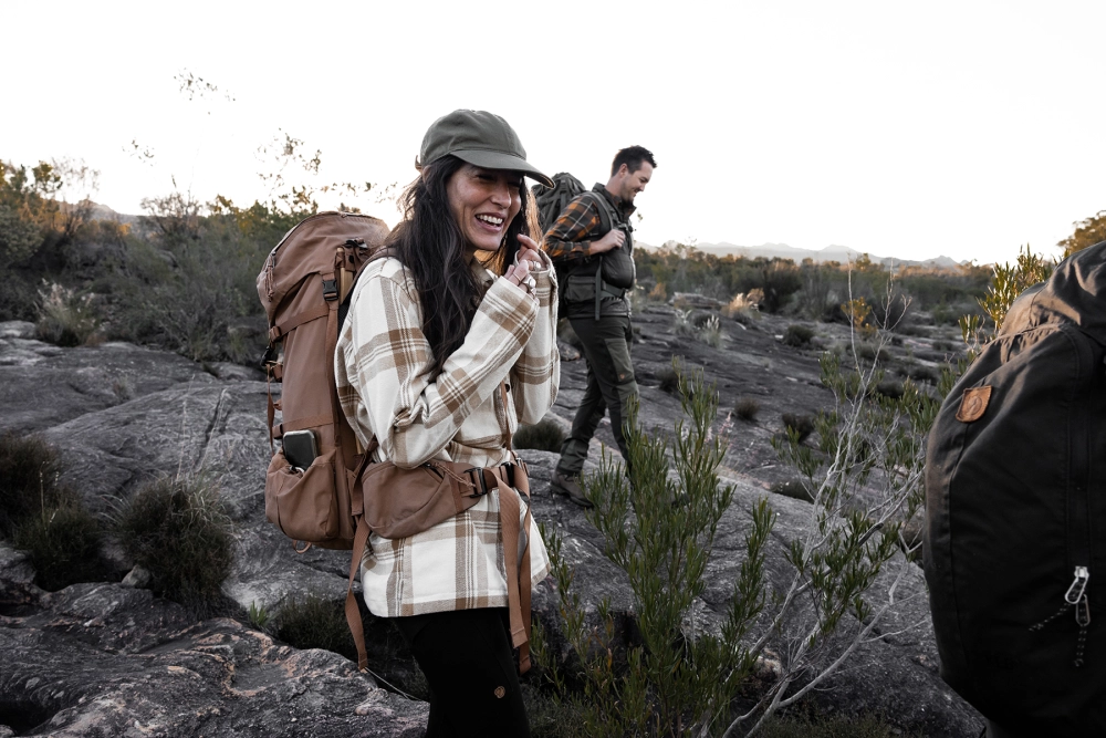 Fjallraven_Singi_Flannel_Overshirt_W_113_196_Chalk_White_Dune_Beige_2.webp
