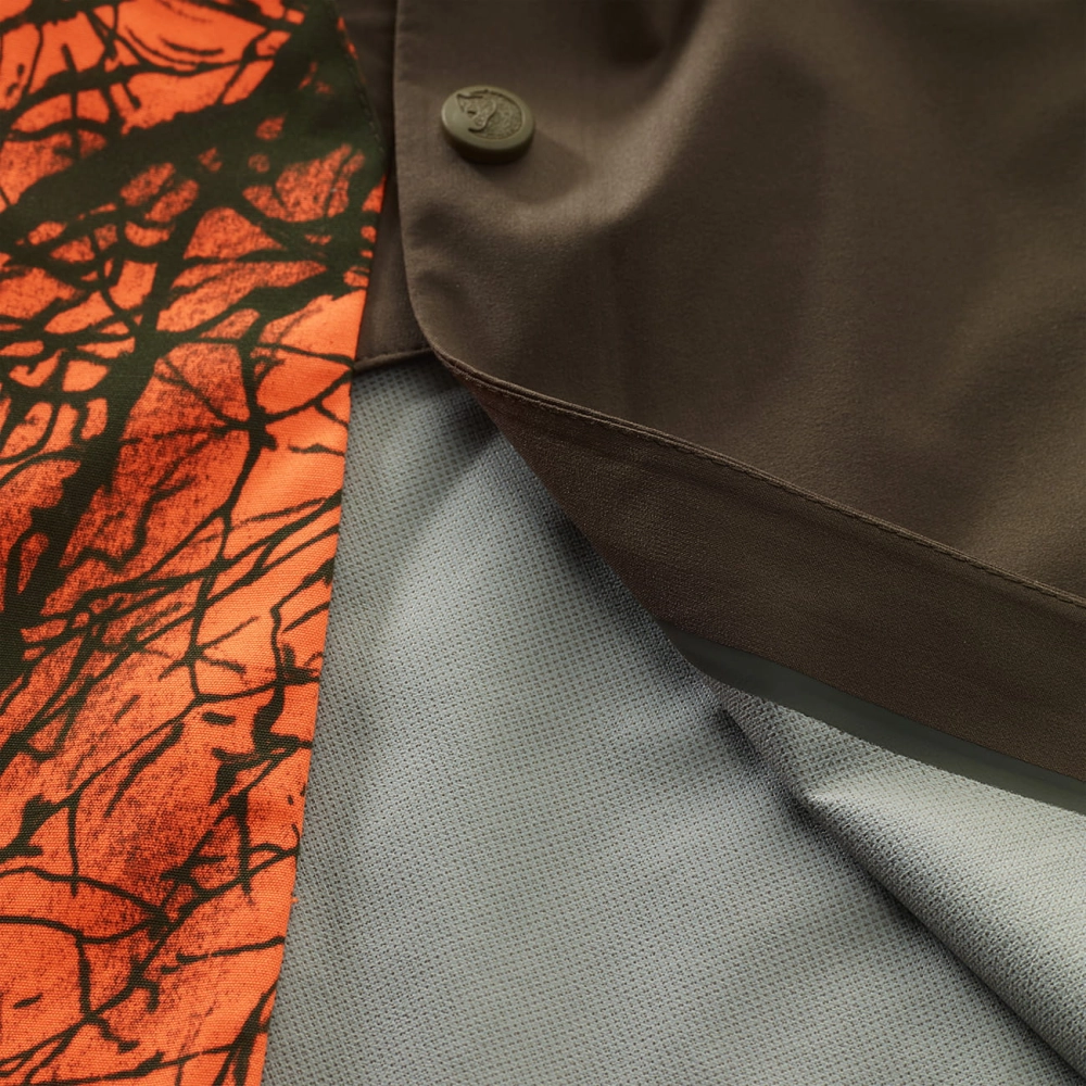 Fjallraven Hunting Eco Shell Poncho, kolor: 633-211 Dark Olive/Camo.