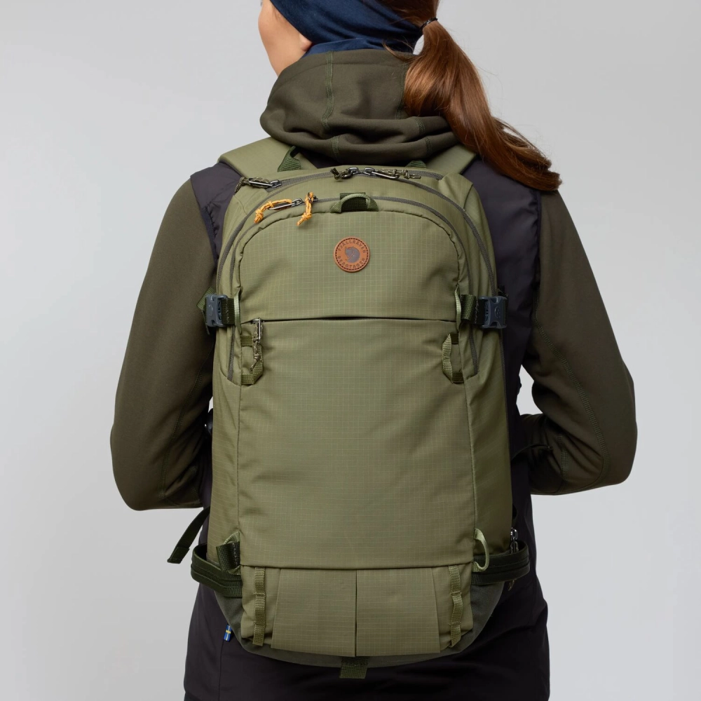Bergtagen Touring 22, kolor: 625-662 - Laurel Green / Deep Forest