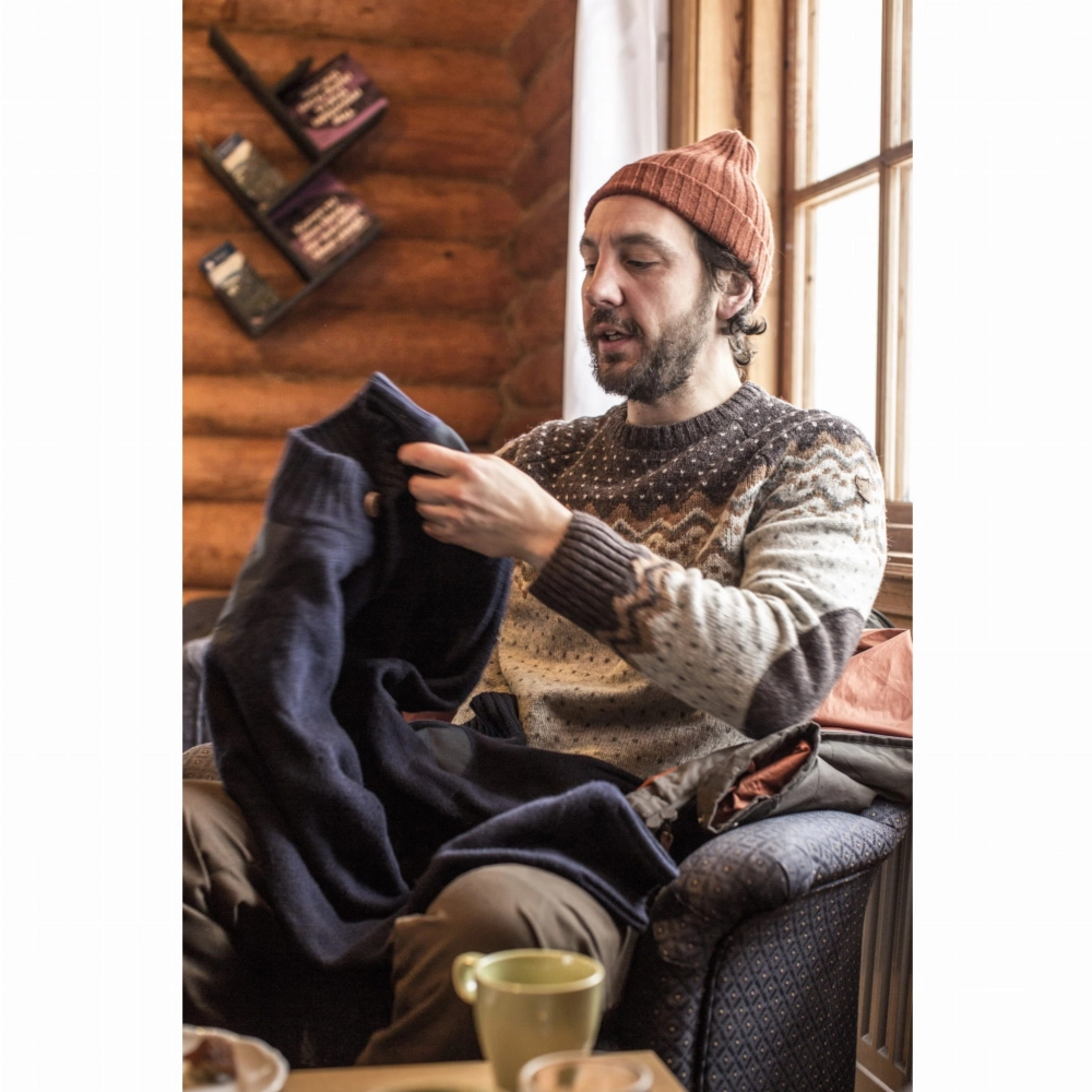 Ovik Knit Sweater