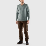 Ovik V-neck Sweater