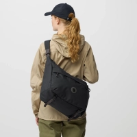 Farden Crossbody