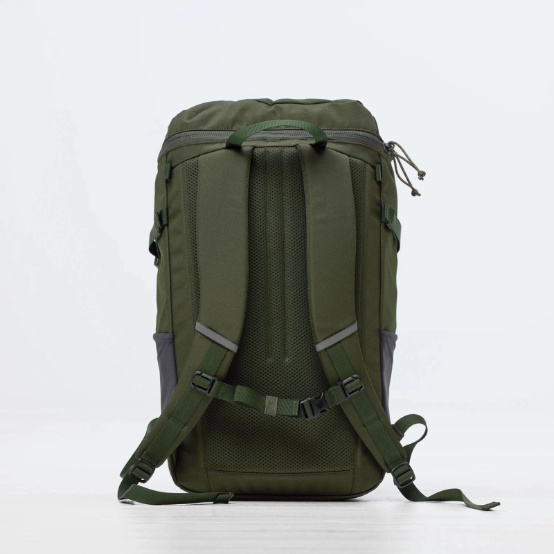 Skule Top Zip 30 | 662 Deep Forest