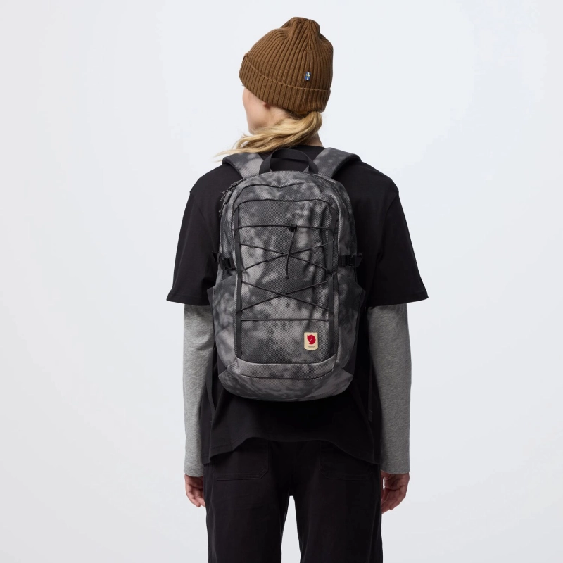 Skule Graphics 24 | 118-987 Fossil/Shade
