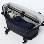 Vardag Shoulder Bag 12 | 037 Coal Black