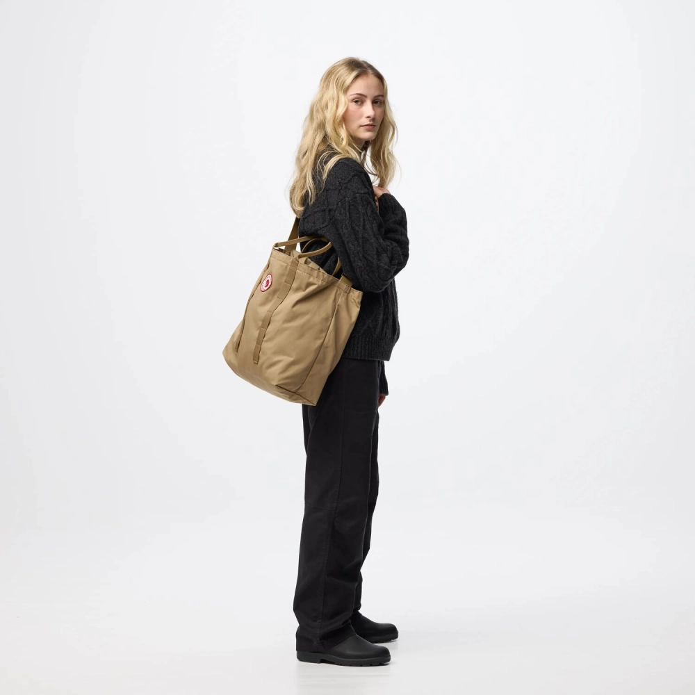 1960 Tote | 221 Clay