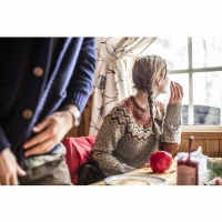 Ovik Knit Sweater W
