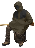 Hunting Eco-Shell Poncho Fjallraven, kolor: 633-030 Dark Olive/Dark Grey.
